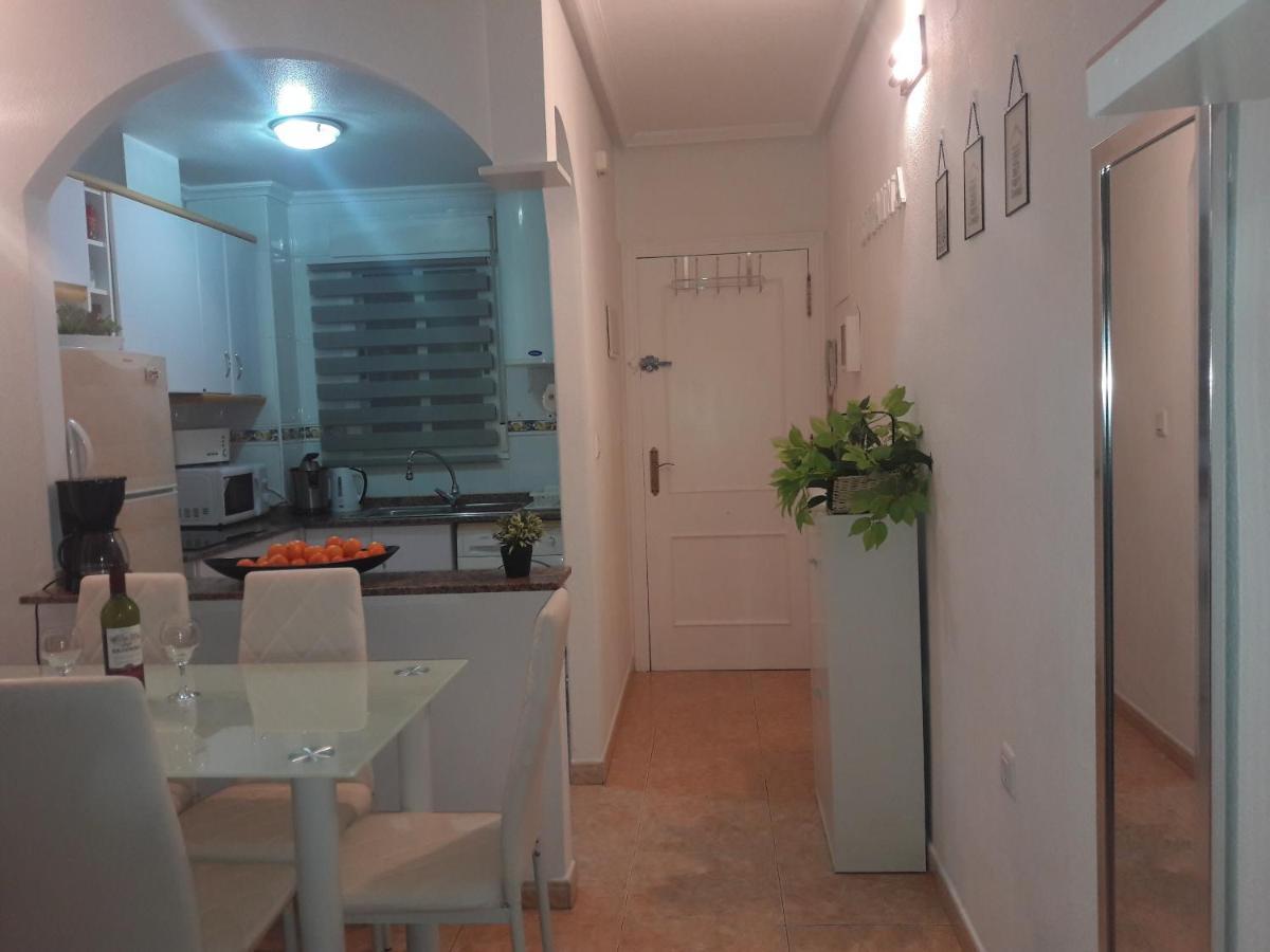 Apartament Margaret Torrevieja Zewnętrze zdjęcie